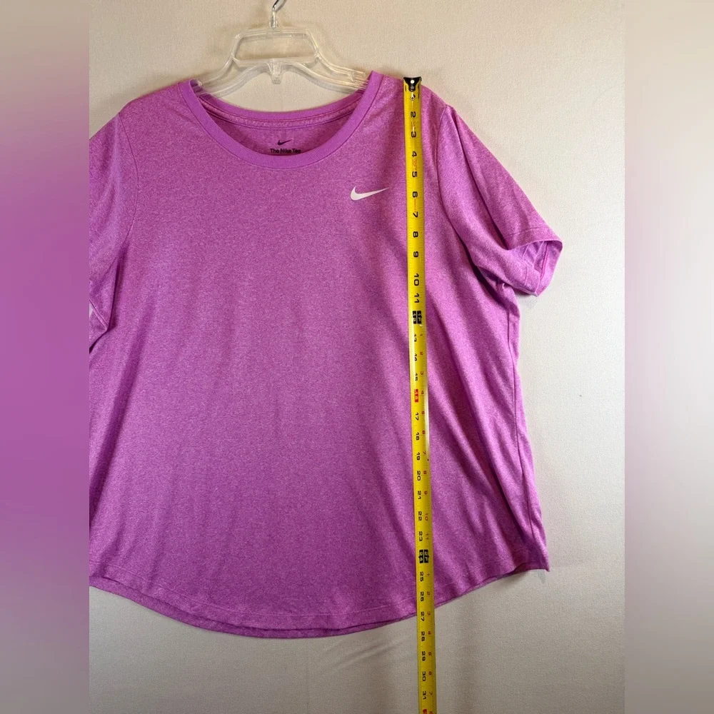 Nike Dri-FIT The Nike Tee Women’s 1X Pink Heather Athletic Casual T-Shirt